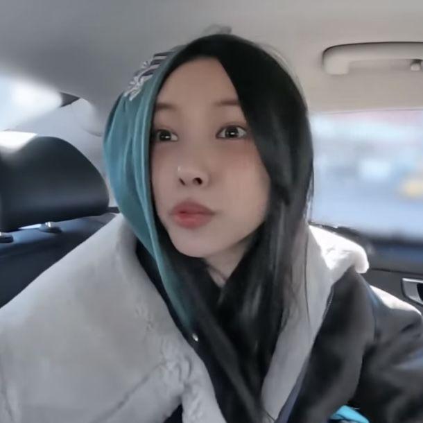 아일릿 윤아0