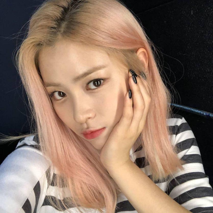 ITZY 류진1