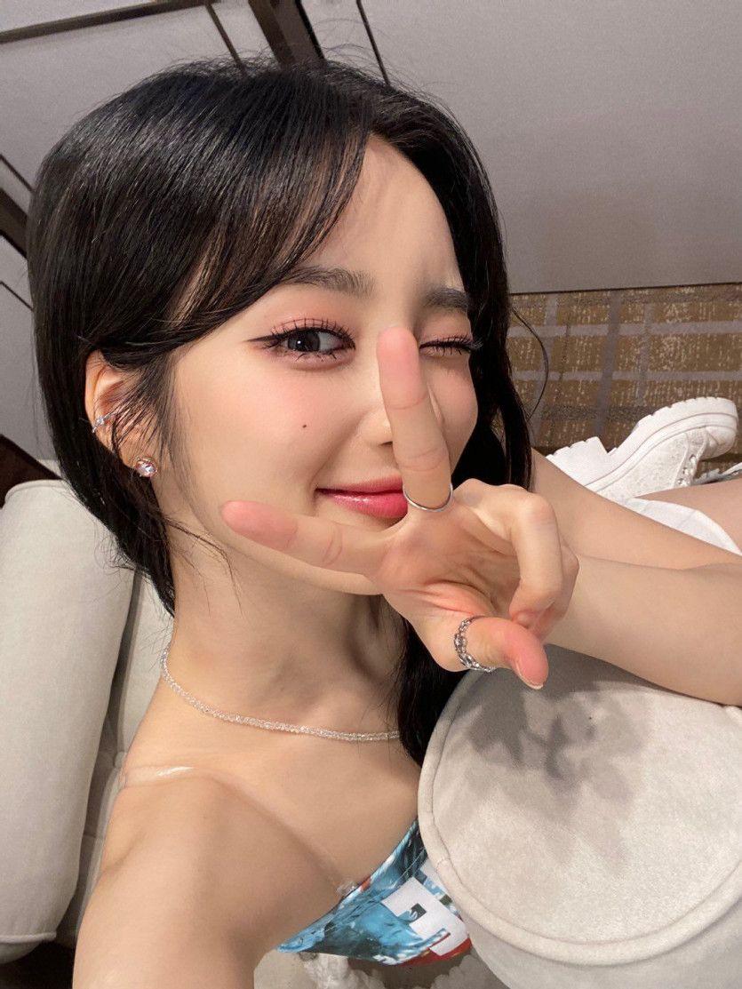 ICHILLIN E.JI1