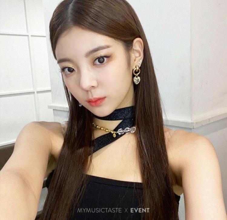 ITZY 리아0