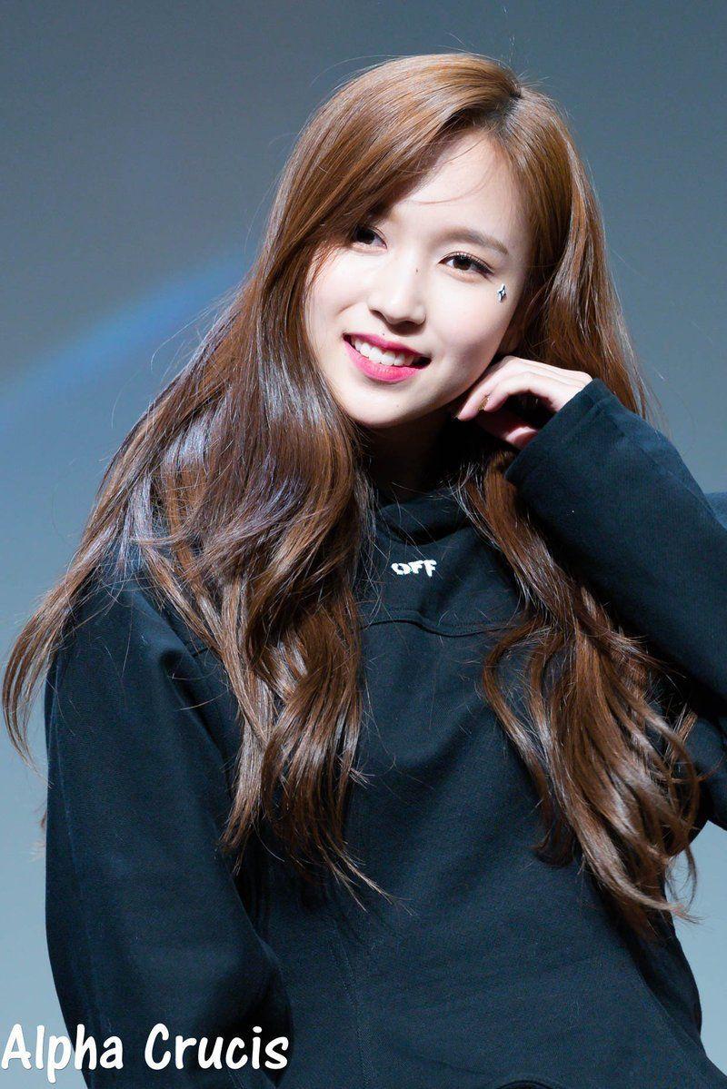 TWICE MINA1