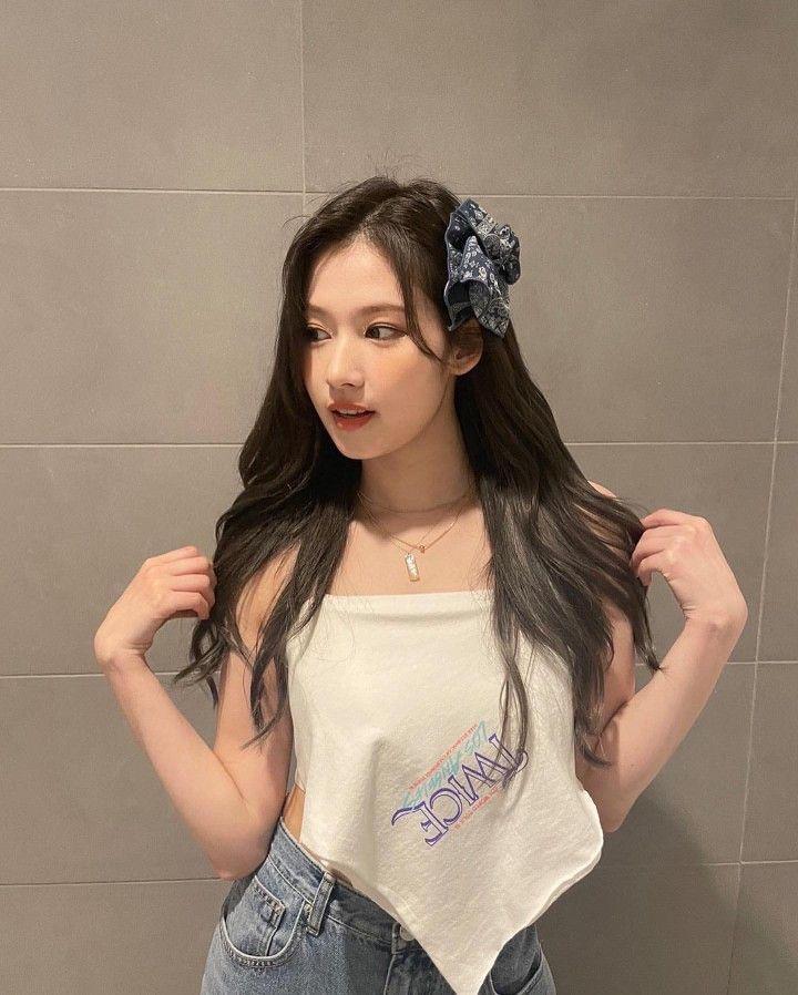 TWICE 사나0