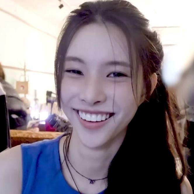 ILLIT 윤아1