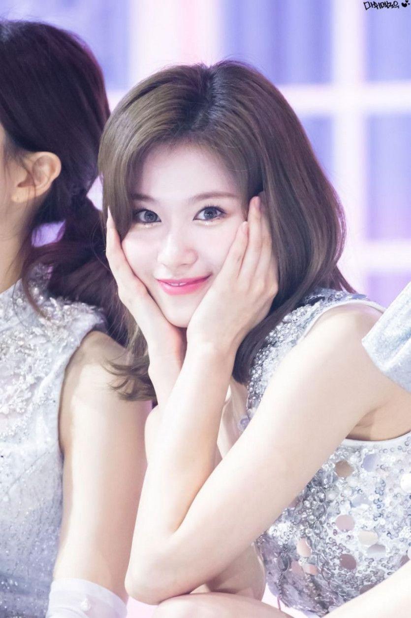 트와이스의 사나0