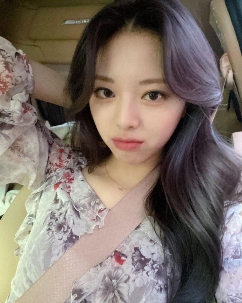 유나 인스타 셀카3