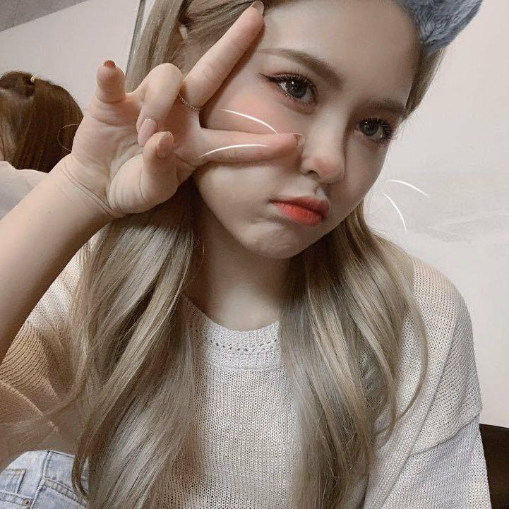 EVERGLOW 박지원3