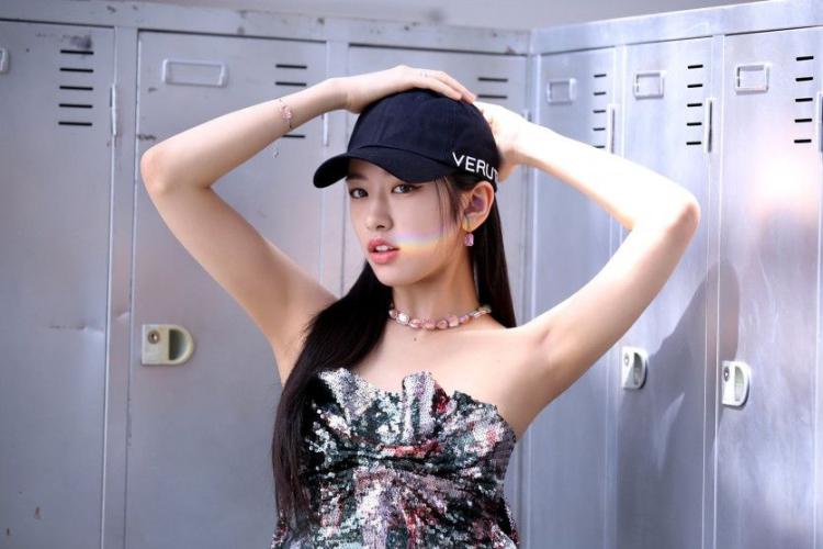 IVE YUJIN0