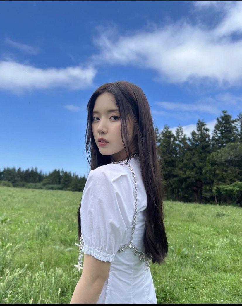 NMIXX JIWOO0