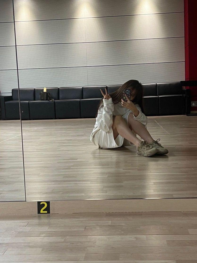 NMIXX Jiwoo1