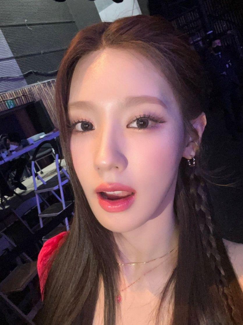 (G)-IDLE 미연2
