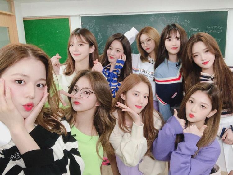 프로미스나인 (fromis_9) - 문제있는 프롬이 Behind Photo1