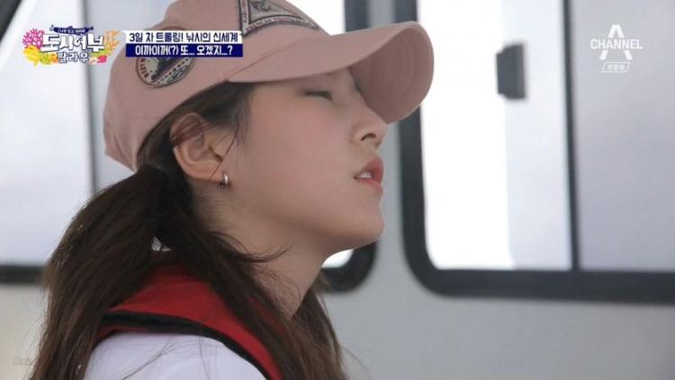 김새론 얼굴 측면8