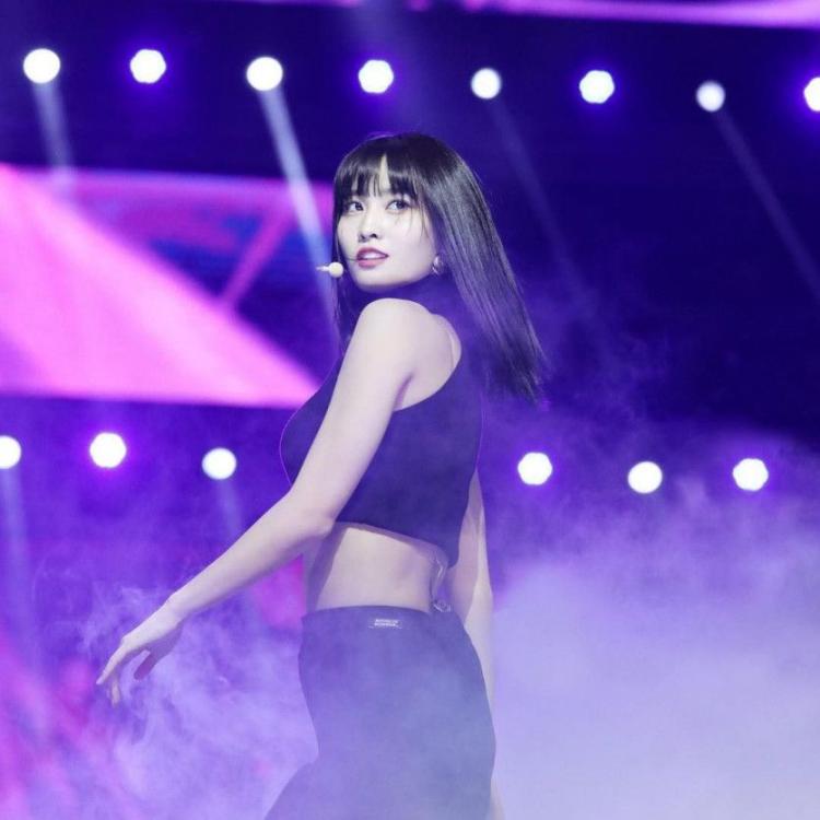 TWICE MOMO1