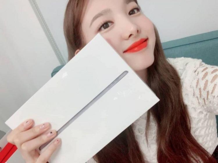 나연4
