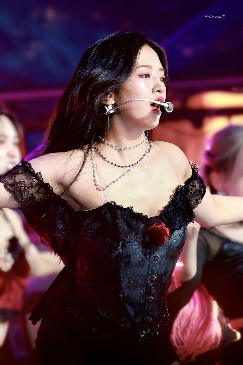 안유진3