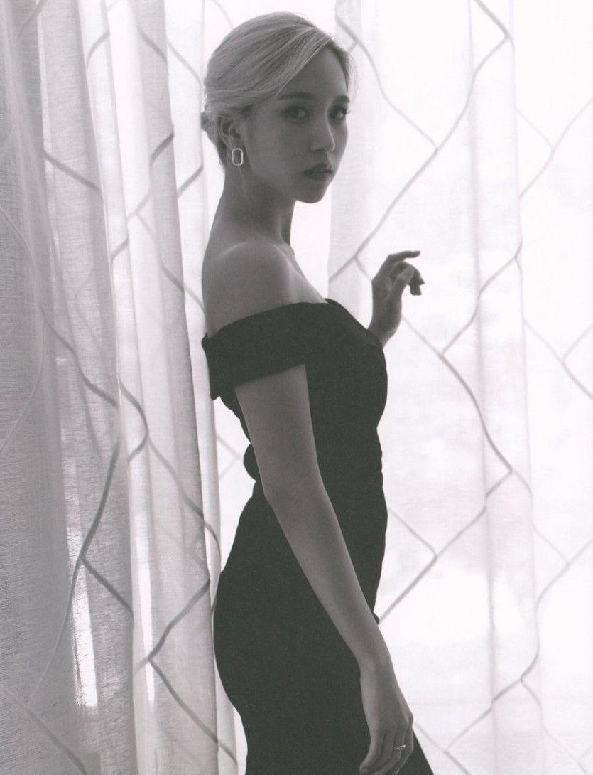 TWICE MINA0