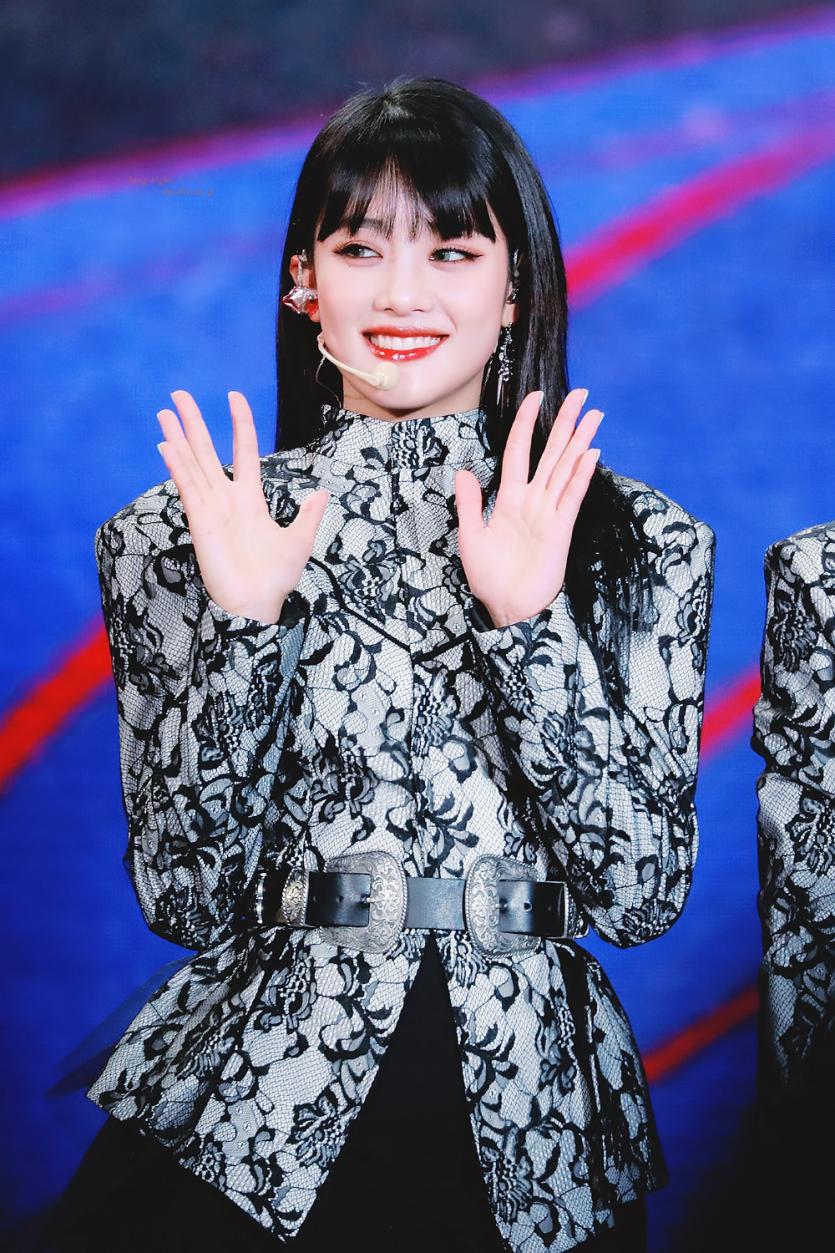 (G)I-DLE MINNIE0
