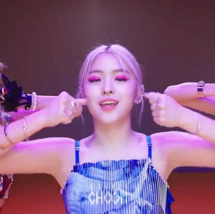 ITZY 류진0