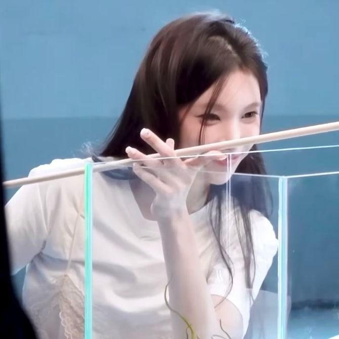 아일릿 윤아2
