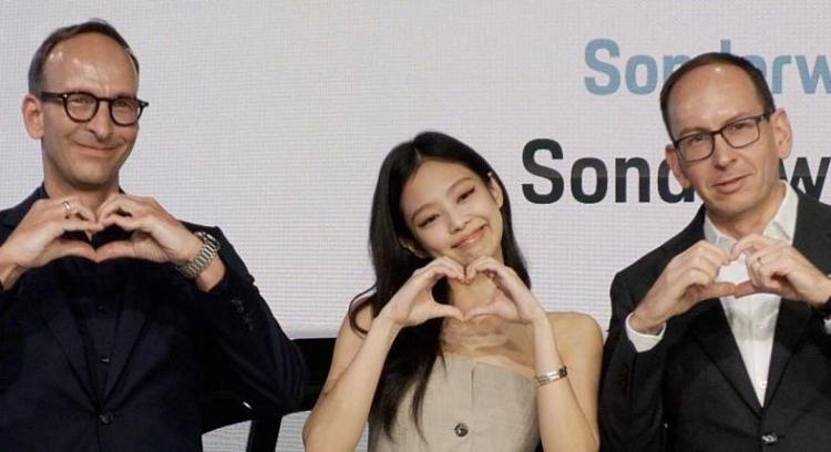 BLACKPINK JENNIE2