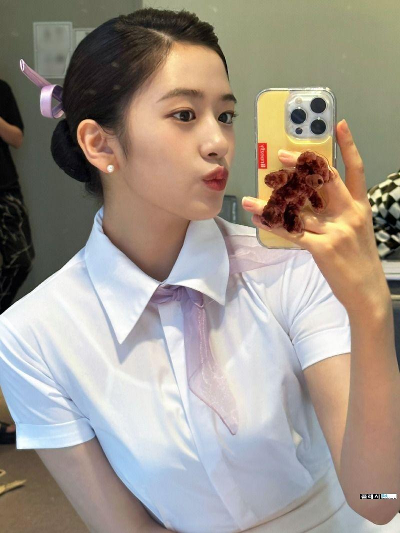 안유진0