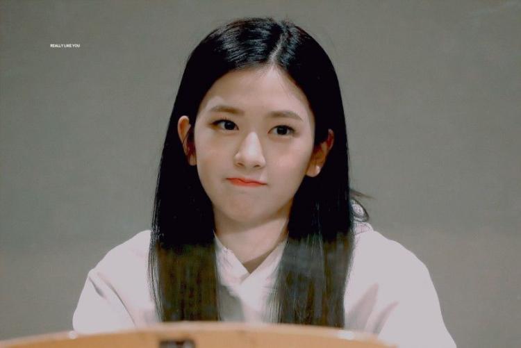 IVE yujin0
