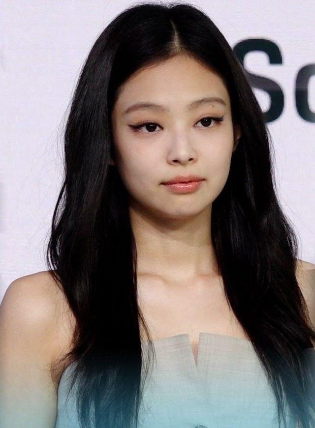 BLACKPINK JENNIE2
