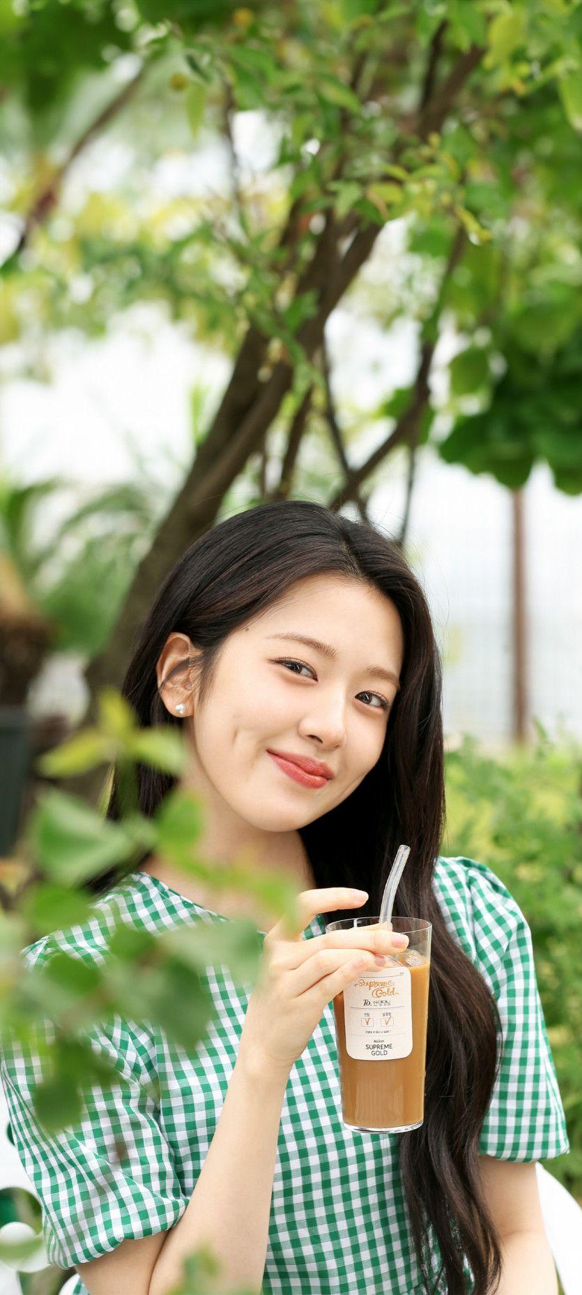 안유진1