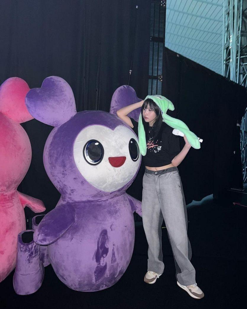 TWICE Mina0