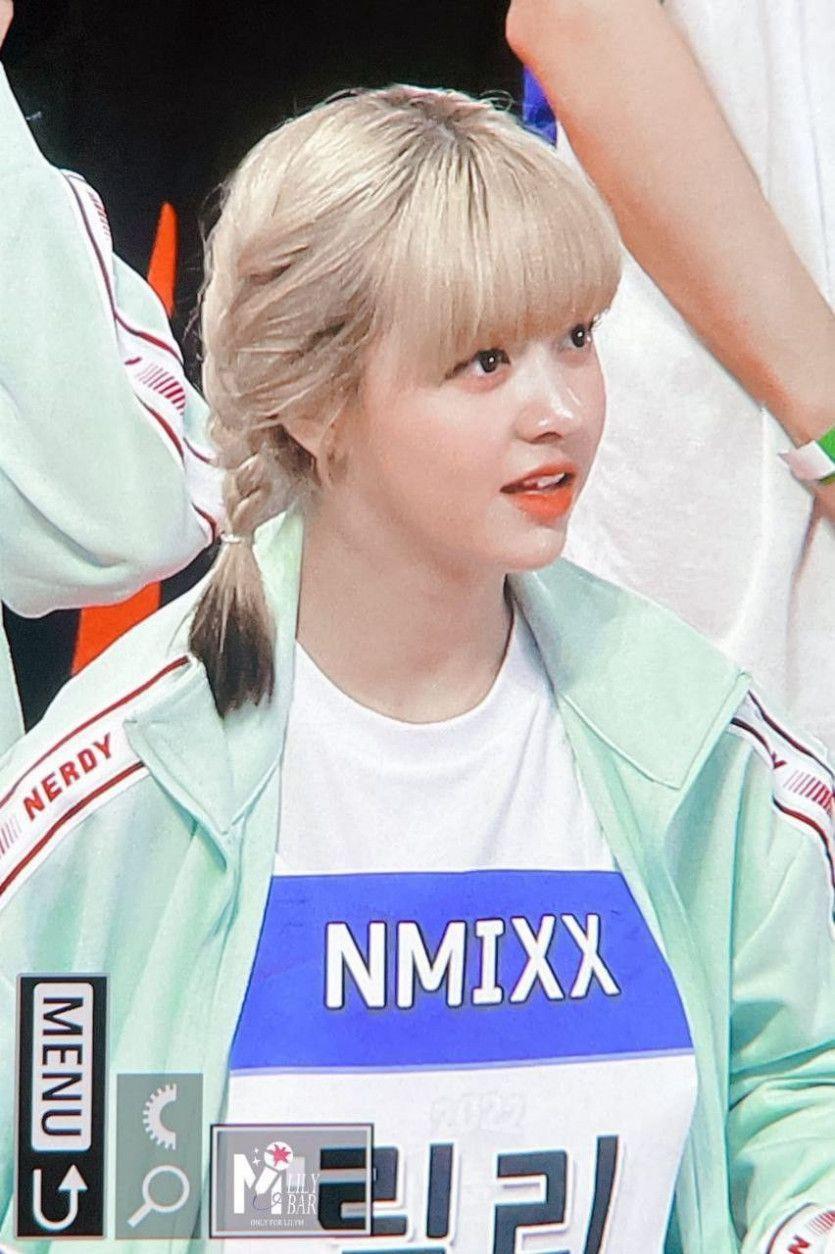 NMIXX Lily0