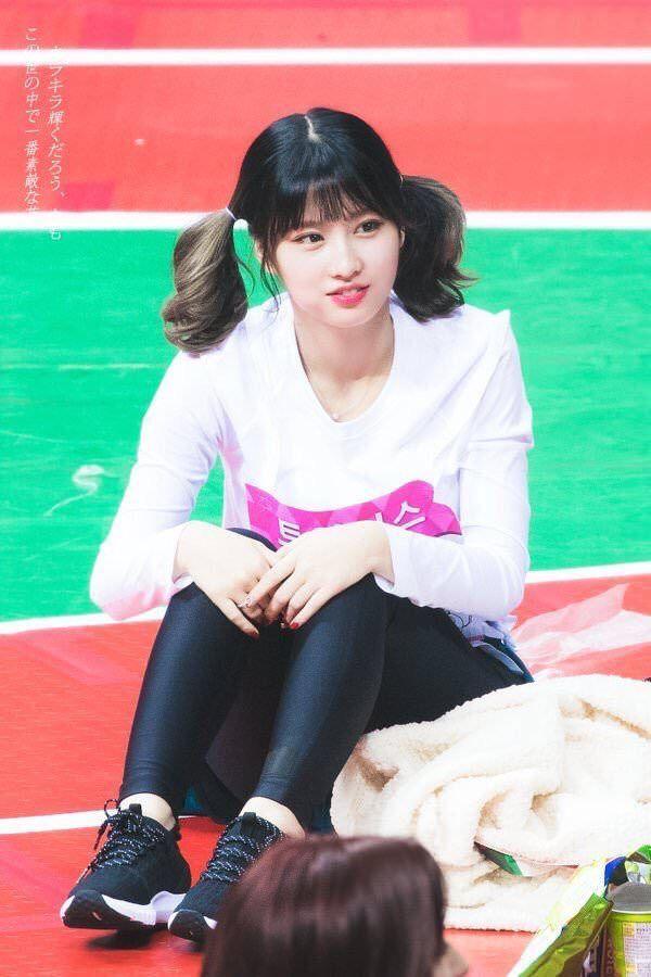 TWICE MOMO1