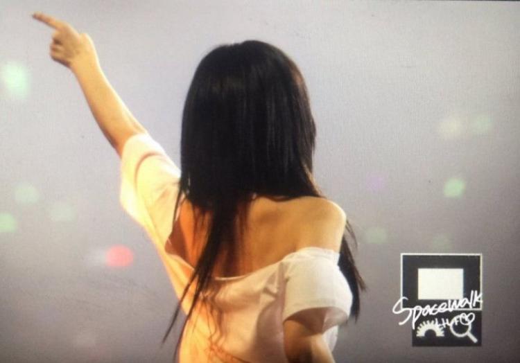 뒤에서본 사나1