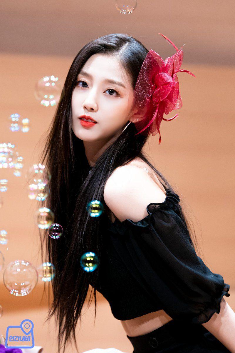 러블리즈 막냉이 정예인0