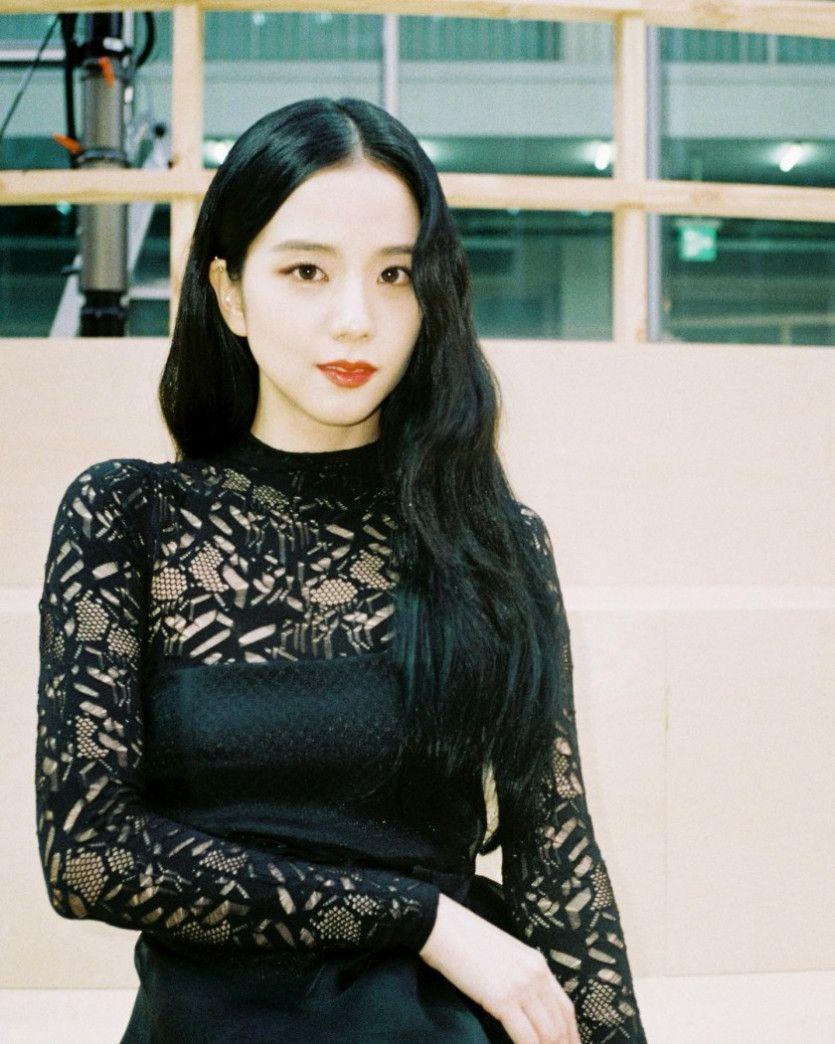 지수 인스타_블랙 원피스3