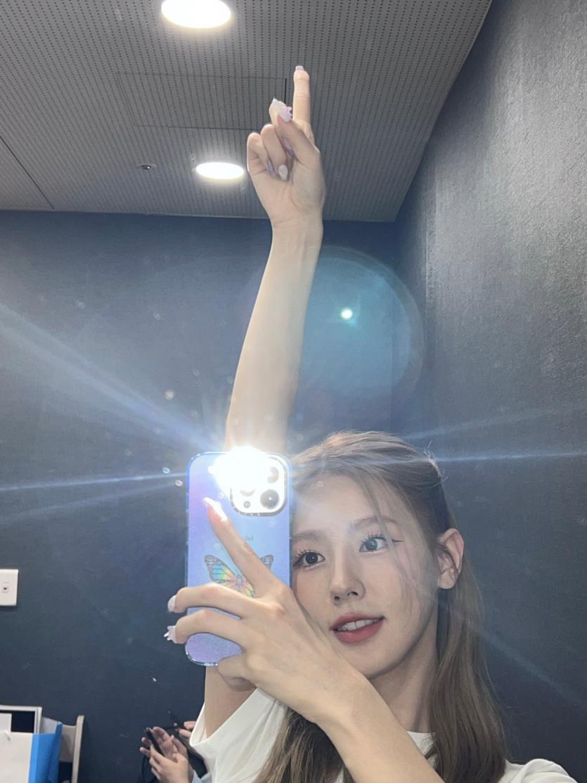 (G)I-DLE MIYEON0