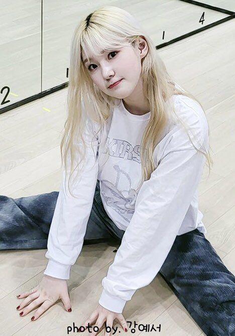 Kep1er Chaehyun3