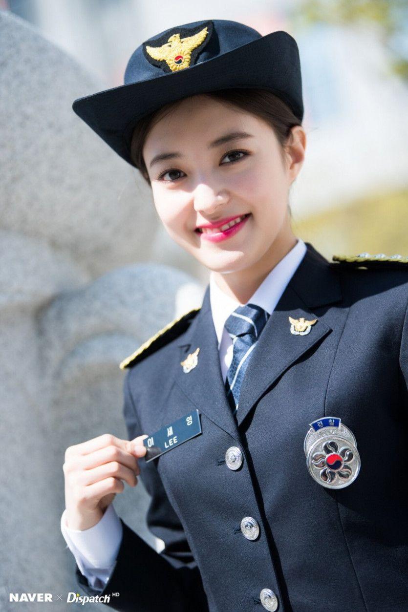 경찰제복 입은 이세영0