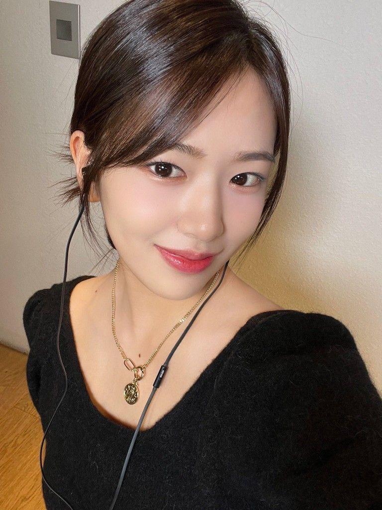 IVE YUJIN0