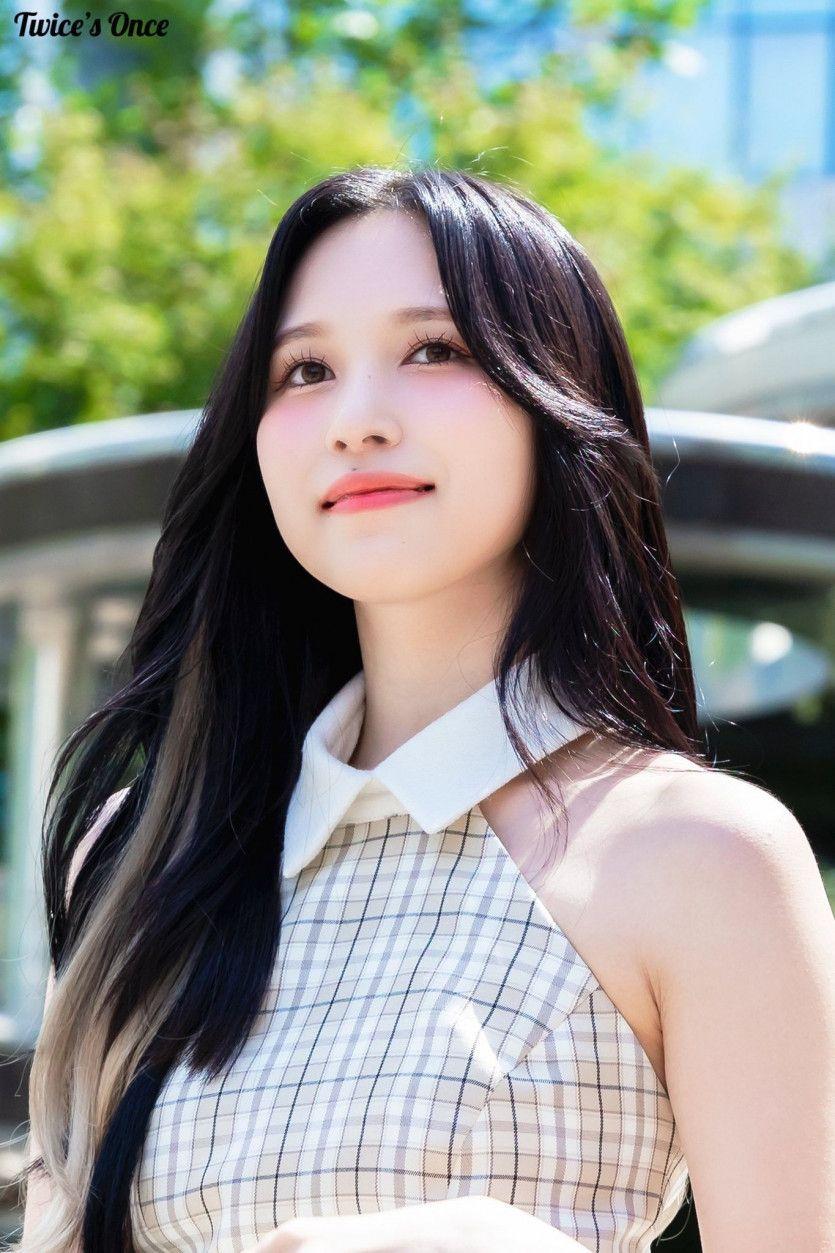 TWICE Mina1
