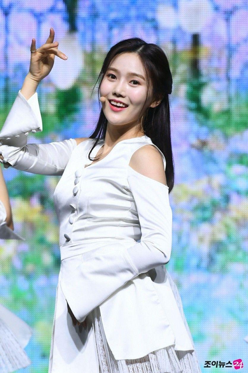 Oh My Girl 효정1