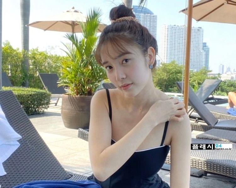 윤채경1