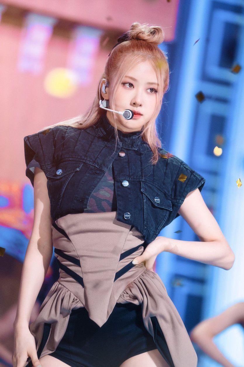 BLACKPINK ROSE0