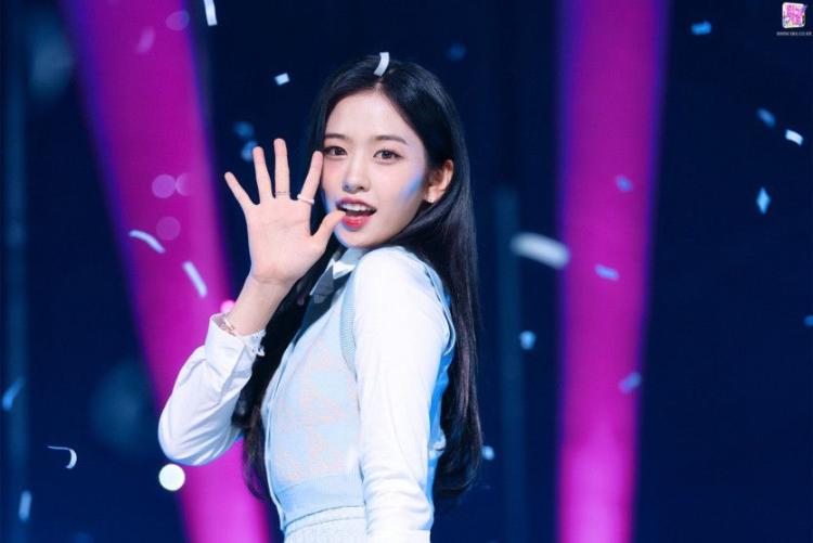 IVE 안유진0