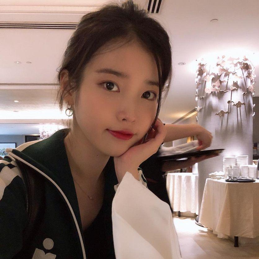 아이유 인스타2