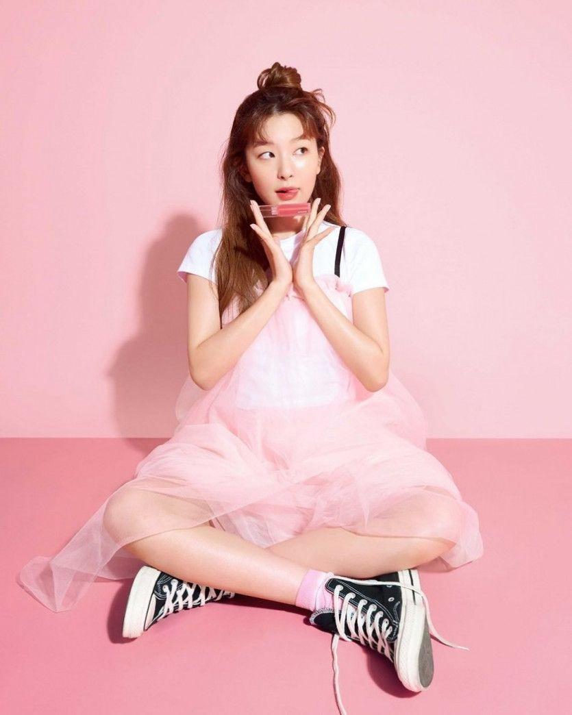 레드벨벳 슬기 어뮤즈 립 화보3