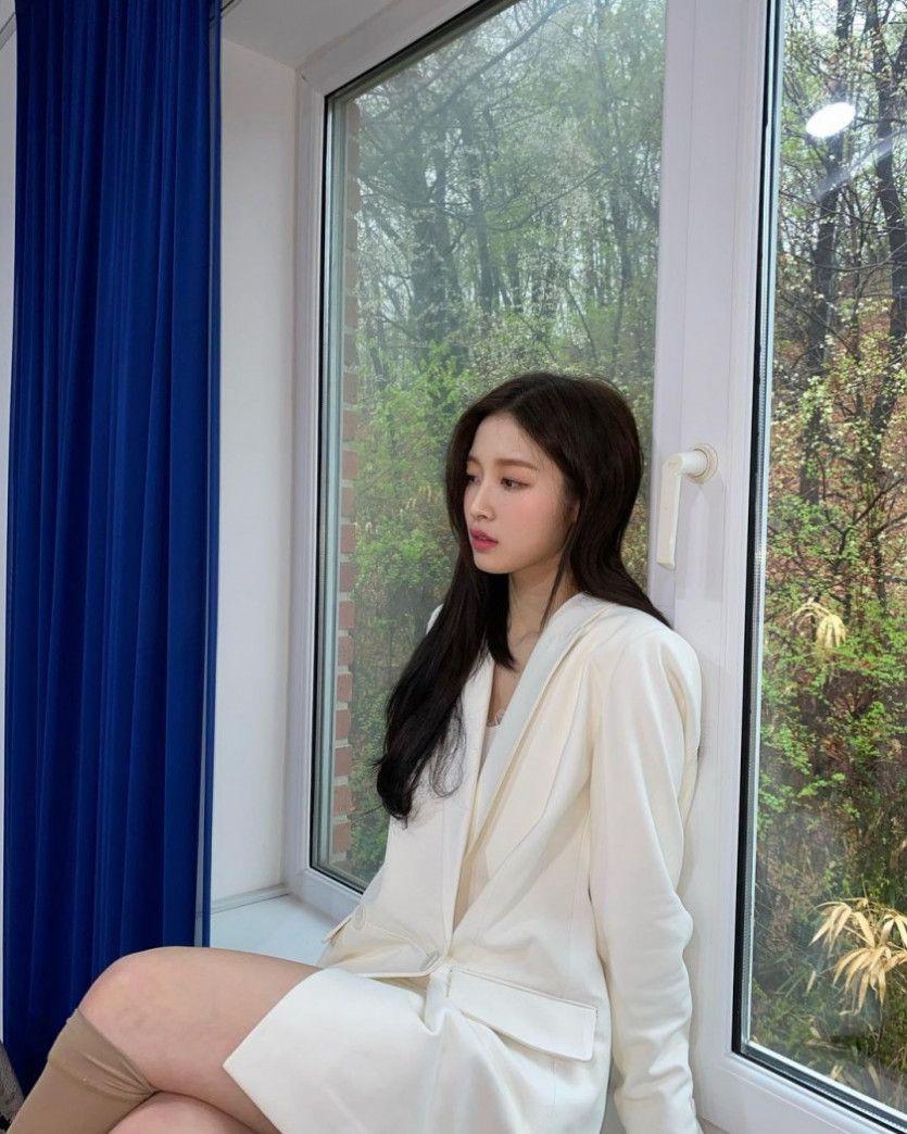 아린 인스타_종아리 압박 스타킹1
