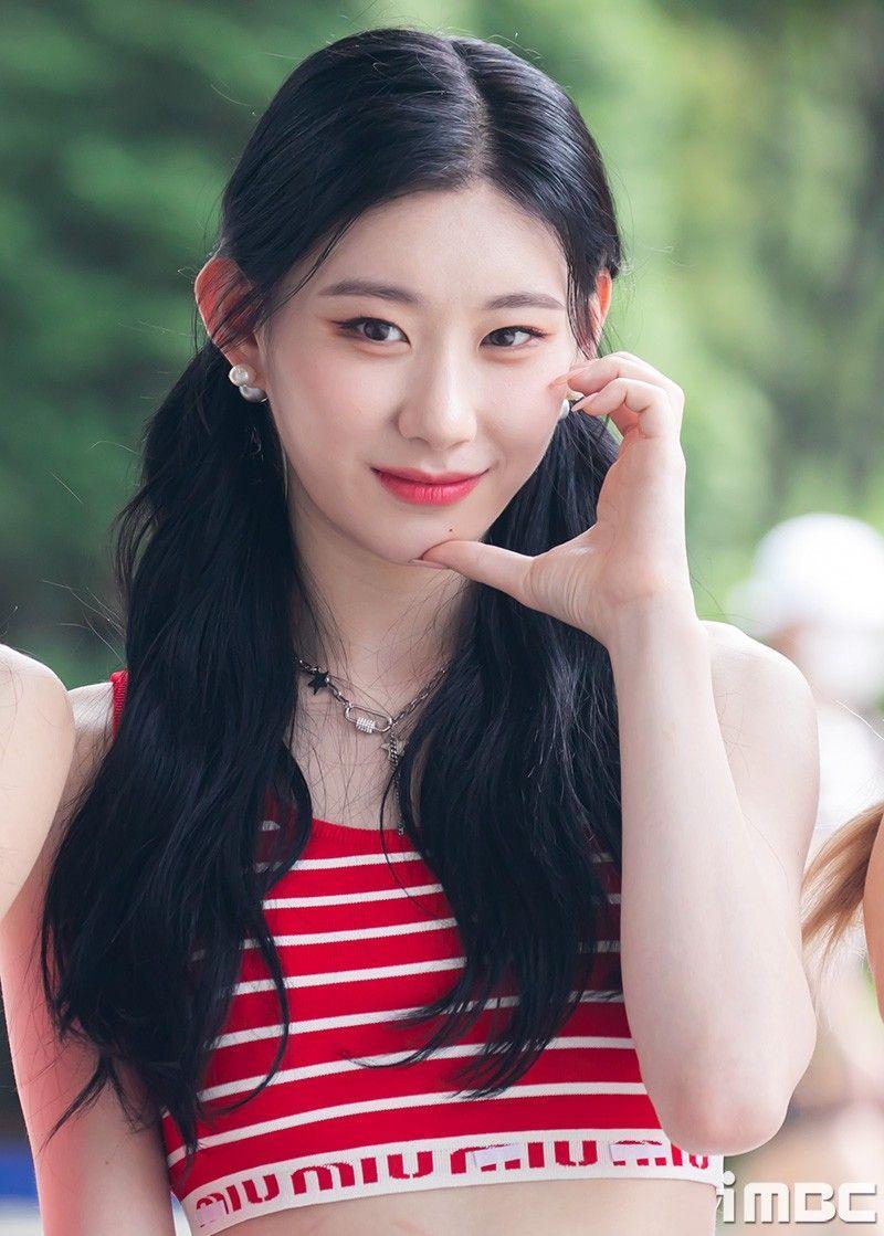 ITZY Chaeryeong2