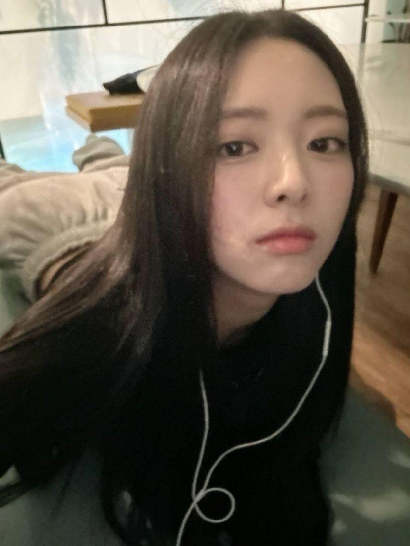ITZY YUNA0