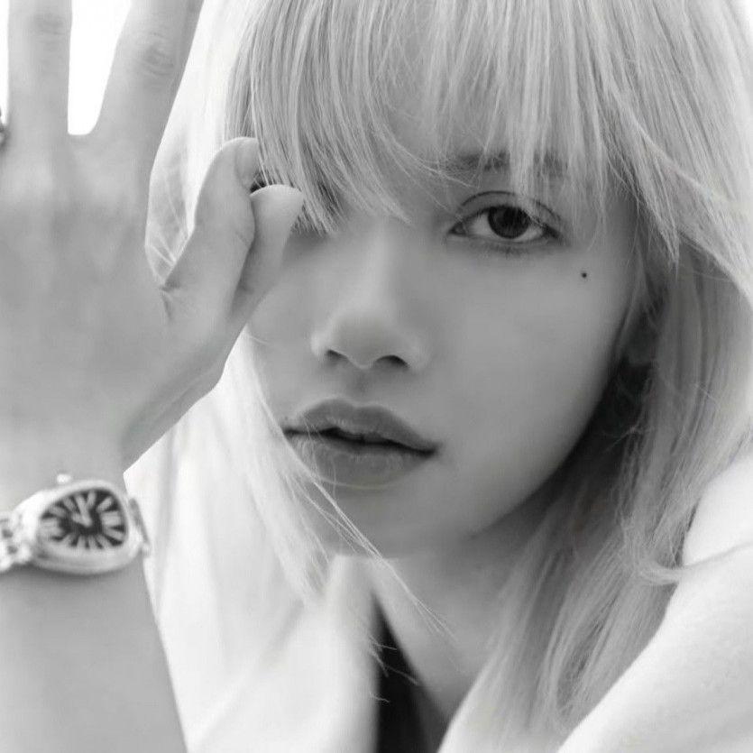BLACKPINK LISA1