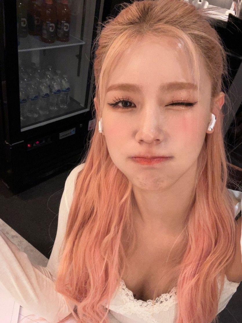 아이들 미연 셀카 업데이트1